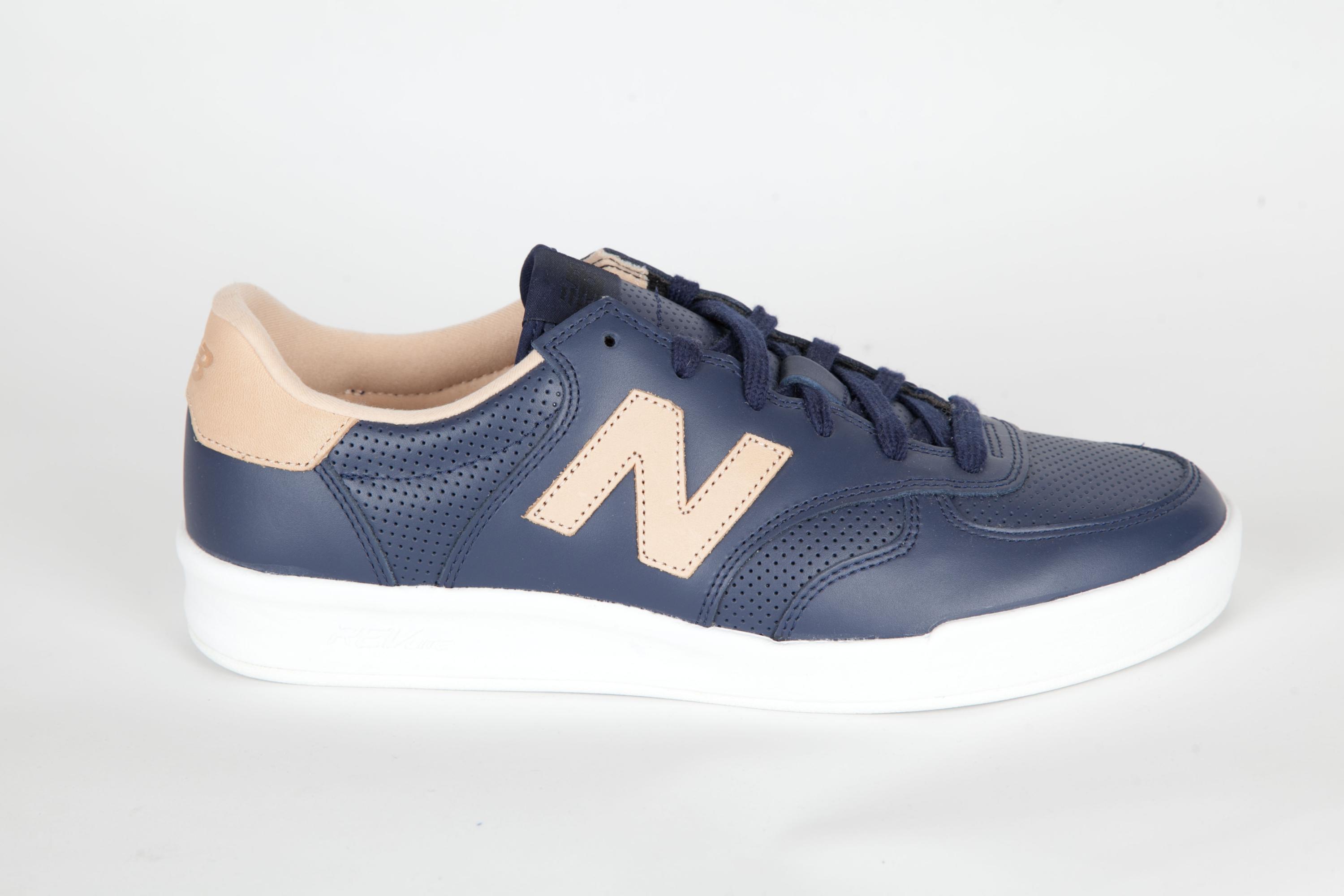 New Balance 300 Sneakers Basse 33021 10D1802435582 New Balance 300 Sneakers Basse 33021 10D1802435582